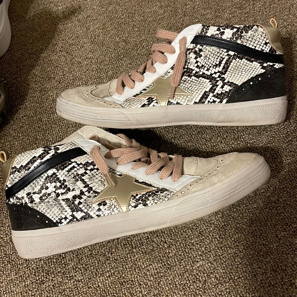Size 10 knock off Golden Goose